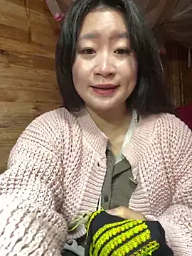 violet-00 online show from February 2026 02:53:01 AM