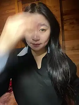 violet-00 online show from February 2026 01:57:02 AM