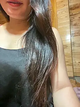 violet-00 online show from May 2026 02:53:02 AM
