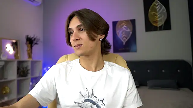 CleoStringer online show from September 2025 05:53:02 AM