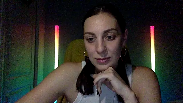 Myronell online show from October 2025 04:42:02 PM