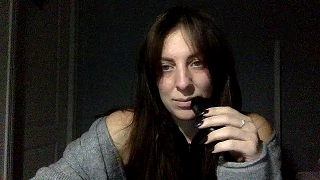 Myronell online show from November 2025 04:52:01 PM