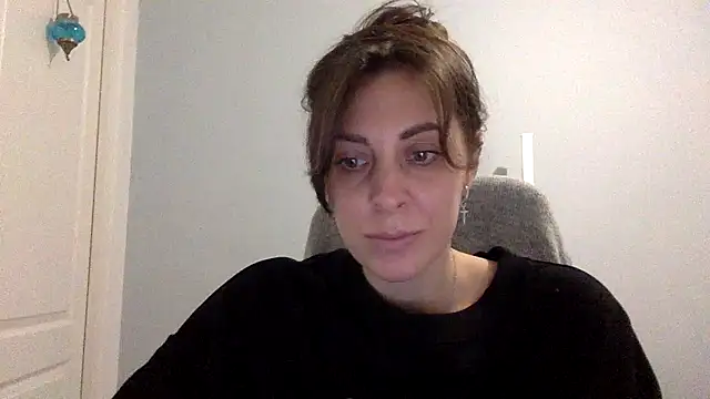 Myronell online show from November 2025 03:32:02 PM