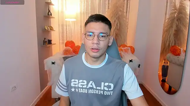 Snapshot of marcuswildx chatting on October 2025 12:46:02 PM marcuswildx online show from October 2025 12:46:02 PM