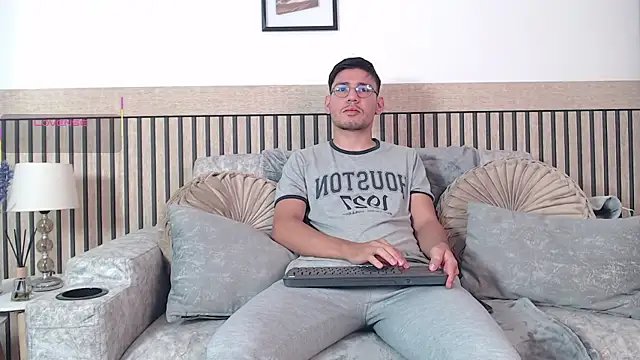 marcuswildx online show from January 2026 02:52:02 PM