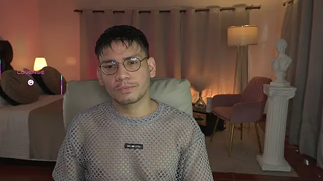 marcuswildx online show from April 2026 12:40:02 PM