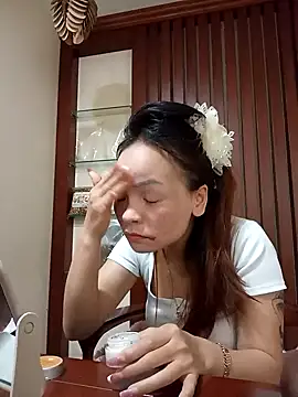 Snapshot of ___Dorry02___ chatting on November 2025 05:18:02 AM Dorry02 online show from November 2025 05:18:02 AM