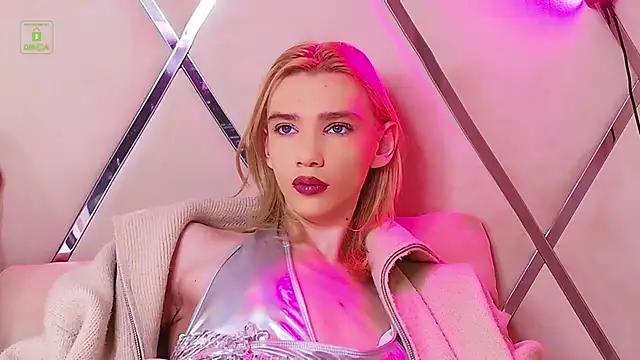 Snapshot of RobertDevine chatting on November 2025 08:25:02 PM RobertDevine online show from November 2025 08:25:02 PM