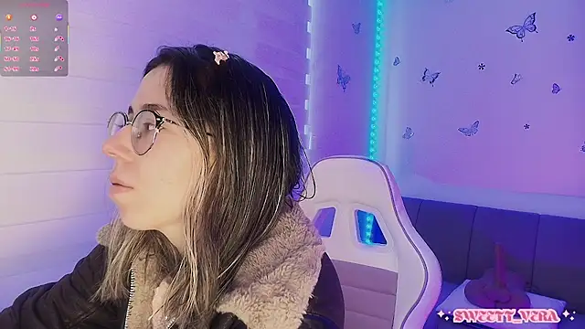 sweettvera online show from February 2026 01:40:01 PM