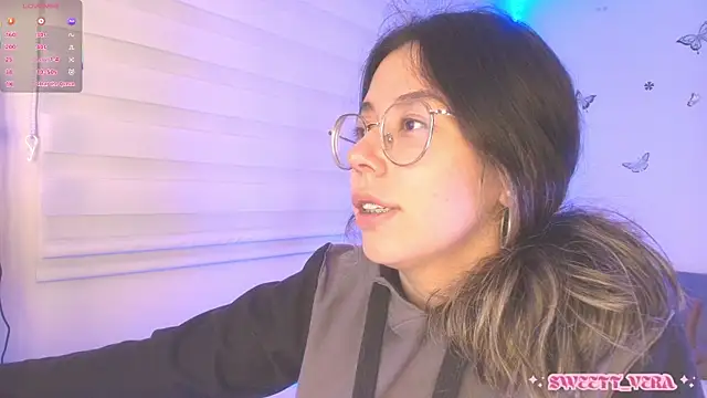 Snapshot of sweettvera chatting on July 2026 03:33:02 AM sweettvera online show from July 2026 03:33:02 AM