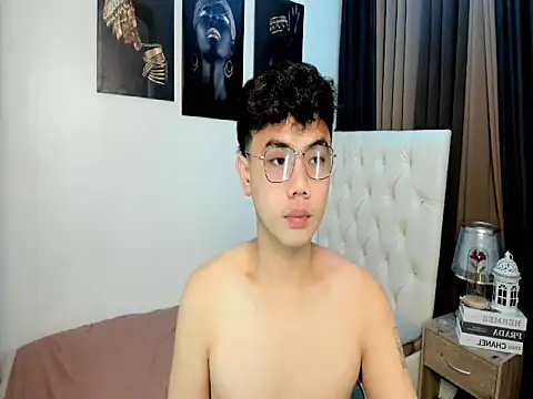 JuliuswildCock online show from October 2025 05:25:02 PM