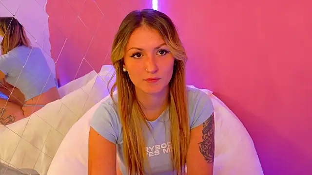 Snapshot of Anaayss_ chatting on September 2025 04:50:01 AM Anaayss online show from September 2025 04:50:01 AM