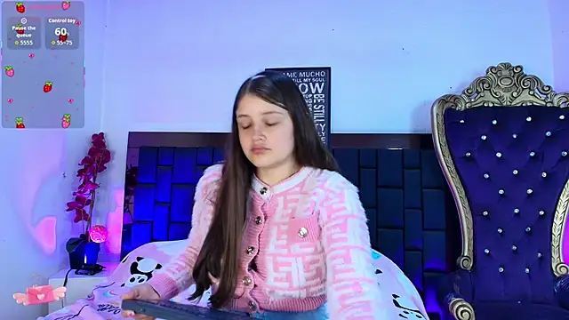 Krystal Heartss online show from January 2026 01:02:01 PM