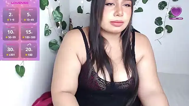 Snapshot of vivianepierss chatting on December 2024 08:33:02 AM vivianepierss online show from December 2024 08:33:02 AM