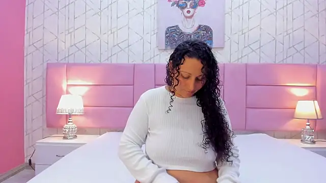 Snapshot of VaniaRose chatting on October 2025 01:29:01 PM VaniaRose online show from October 2025 01:29:01 PM