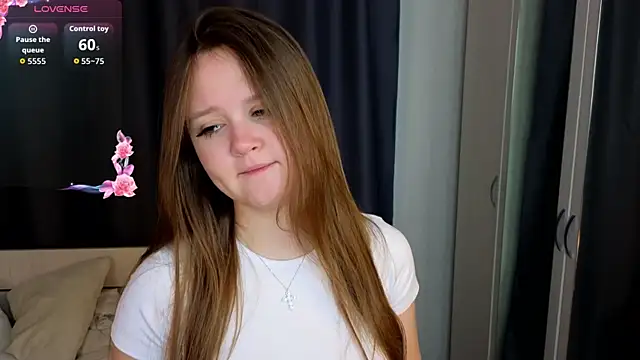 ElenoreReth online show from April 2026 02:14:02 AM