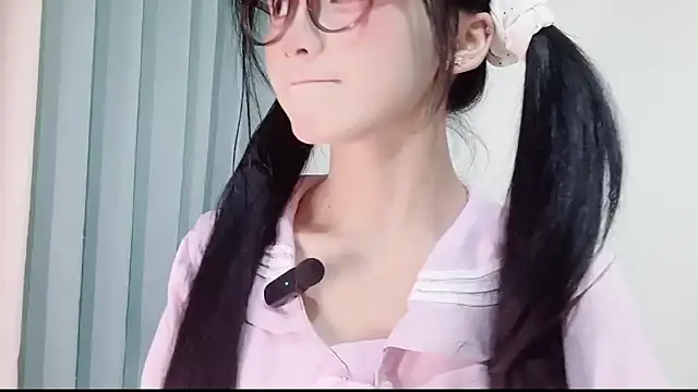 Ximei-O online show from May 2026 12:37:02 PM