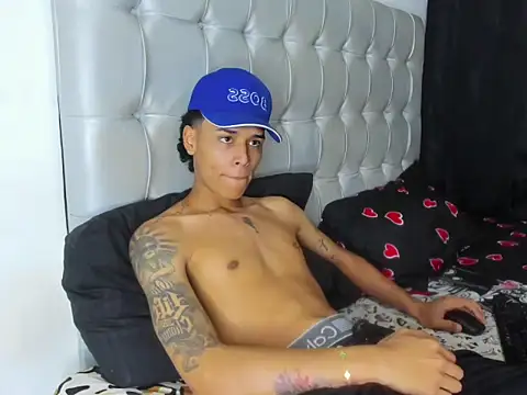 Frayhot777 online show from September 2025 10:26:02 PM