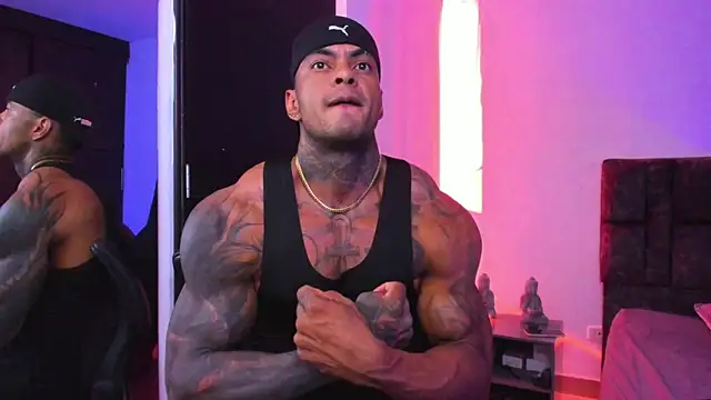 Snapshot of binmontana_ chatting on October 2025 09:19:02 PM binmontana online show from October 2025 09:19:02 PM