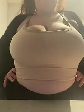 wonderlustt online show from June 2026 08:45:02 PM