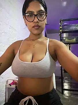 miiabrown18 online show from April 2026 08:57:01 PM