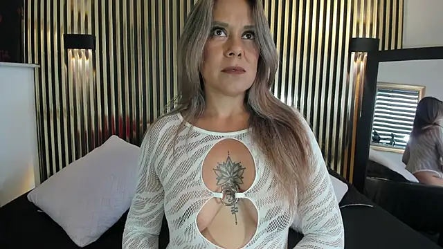 Snapshot of Lilith_Bonnet chatting on November 2025 07:01:02 PM Lilith Bonnet online show from November 2025 07:01:02 PM