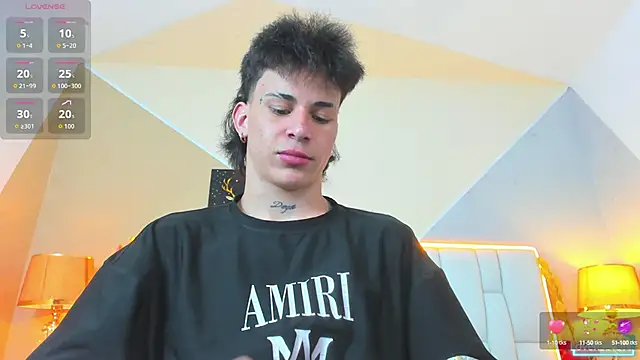 Snapshot of iammariano chatting on September 2025 03:10:02 AM iammariano online show from September 2025 03:10:02 AM