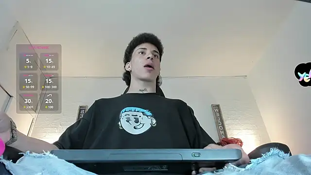 Snapshot of iammariano chatting on December 2025 03:23:01 AM iammariano online show from December 2025 03:23:01 AM