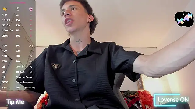 Snapshot of iammariano chatting on December 2025 02:49:01 AM iammariano online show from December 2025 02:49:01 AM