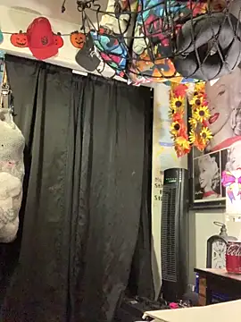 blondebarbiebae online show from March 2026 12:17:01 AM