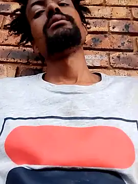 Snapshot of Goofygoody17 chatting on November 2025 10:06:02 AM Goofygoody17 online show from November 2025 10:06:02 AM