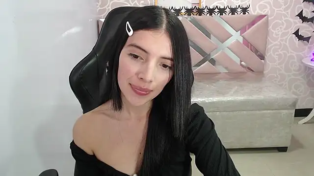 Snapshot of cynthia_ch chatting on October 2025 03:32:01 AM cynthia ch online show from October 2025 03:32:01 AM