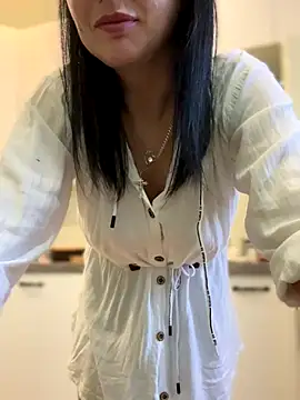 mood berry online show from September 2025 06:39:02 AM