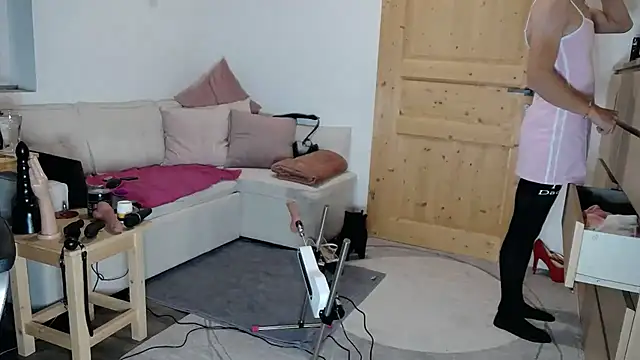 Snapshot of SexyCindyCD chatting on November 2025 07:02:02 PM SexyCindyCD online show from November 2025 07:02:02 PM