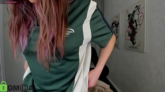 Snapshot of Al1ice_Moures chatting on October 2025 09:13:01 AM Al1ice Moures online show from October 2025 09:13:01 AM