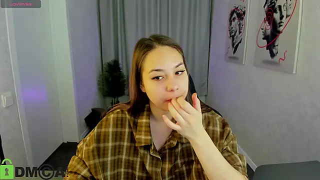 Snapshot of Al1ice_Moures chatting on November 2025 01:08:01 AM Al1ice Moures online show from November 2025 01:08:01 AM