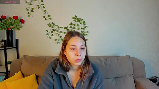 Snapshot of Al1ice_Moures chatting on November 2025 01:08:02 AM Al1ice Moures online show from November 2025 01:08:02 AM