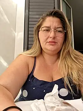 HornyBella88 online show from October 2025 08:15:02 AM