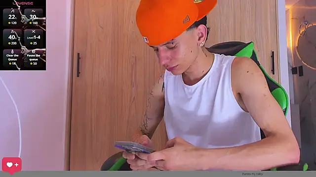 Snapshot of Skinny_batman chatting on September 2025 08:07:01 AM Skinny batman online show from September 2025 08:07:01 AM