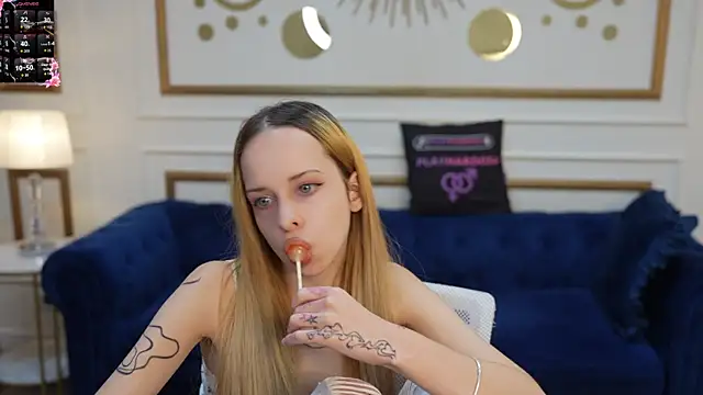 Luchi Sun online show from October 2025 02:28:01 PM