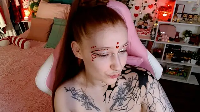 Ayla Hicks online show from March 2026 04:18:01 AM