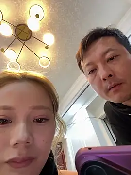 redrose520 online show from November 2025 12:05:02 PM