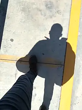 Snapshot of Gigolo31per31 chatting on October 2025 06:17:01 PM Gigolo31per31 online show from October 2025 06:17:01 PM