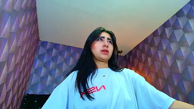 Nanisshawna online show from October 2025 02:04:02 AM