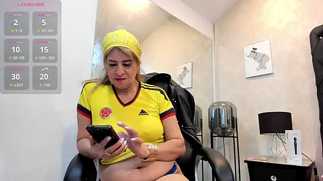 alana johnson 0 online show from July 2026 12:55:01 PM