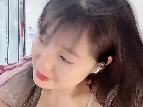Snapshot of Lie_liee chatting on June 2026 02:05:02 AM Lie liee online show from June 2026 02:05:02 AM