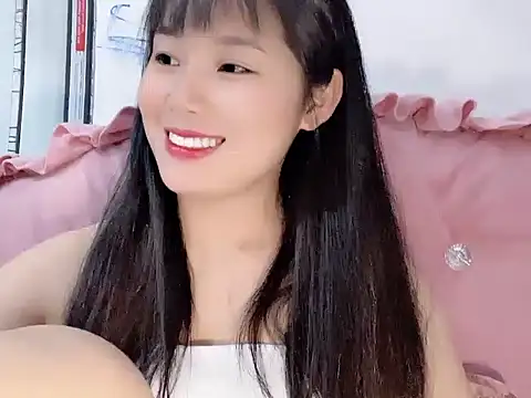 Snapshot of Lie_liee chatting on June 2026 02:01:01 PM Lie liee online show from June 2026 02:01:01 PM