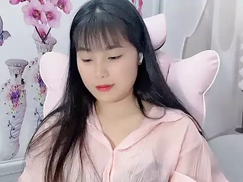 Snapshot of Lie_liee chatting on July 2026 02:56:02 PM Lie liee online show from July 2026 02:56:02 PM