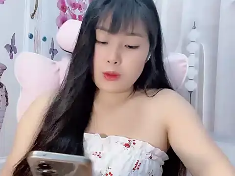 Snapshot of Lie_liee chatting on July 2026 01:40:01 PM Lie liee online show from July 2026 01:40:01 PM