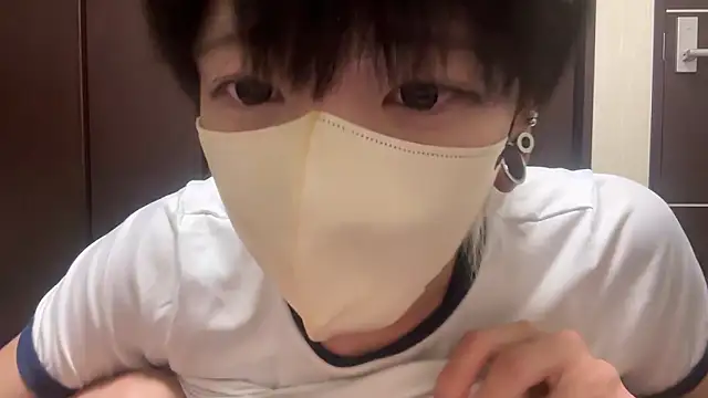 Snapshot of tora3220 chatting on November 2025 12:49:01 PM tora3220 online show from November 2025 12:49:01 PM